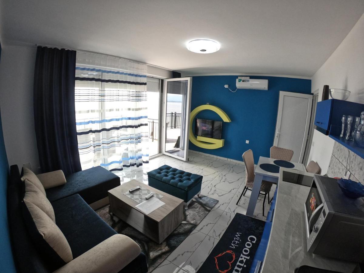 Memphis Apartment Golubac