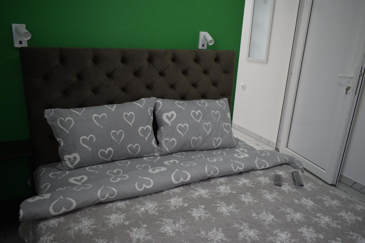 Memphis Apartment *