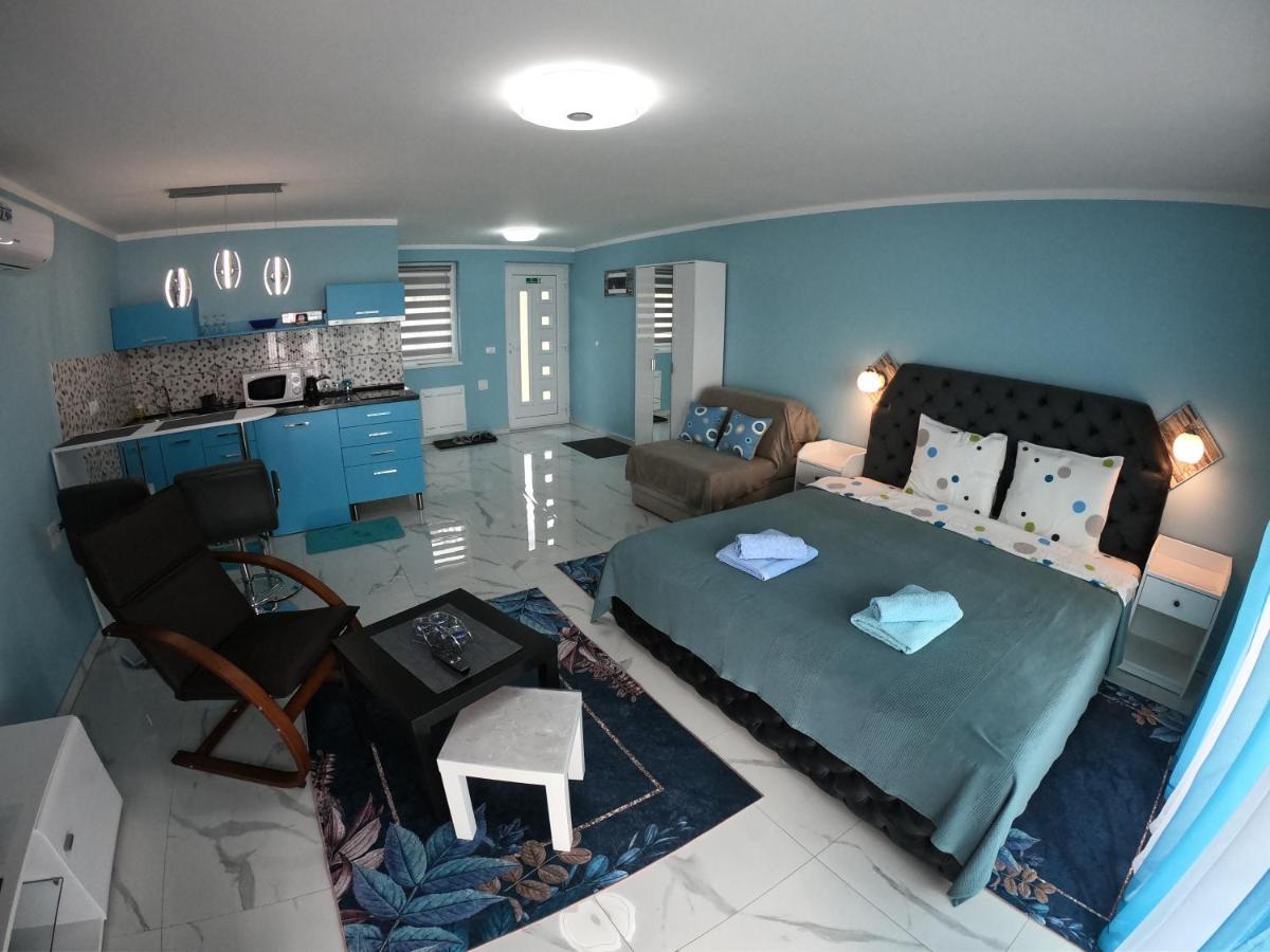 Memphis Apartment Golubac